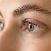 Qué es el lifting de cejas